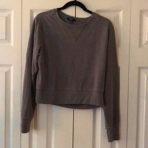 Light Long-Sleeve Grey Sweater